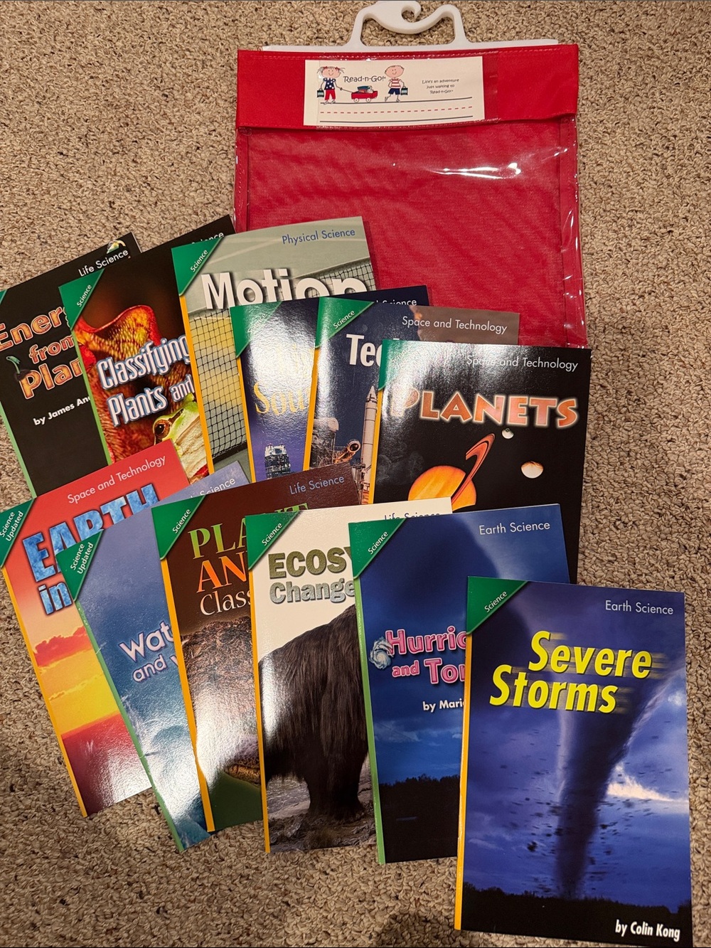 12 Non fiction books with carrying case Brand New 3rd-5th grade level
